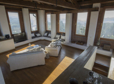 Splendido-attico-in-castello